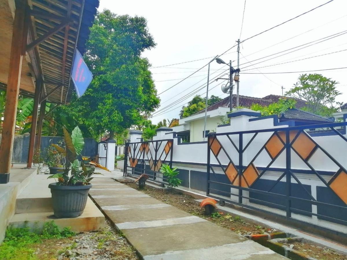 Reddoorz Syariah @ Ndalem Kembang Sore 요그야카르타 외부 사진