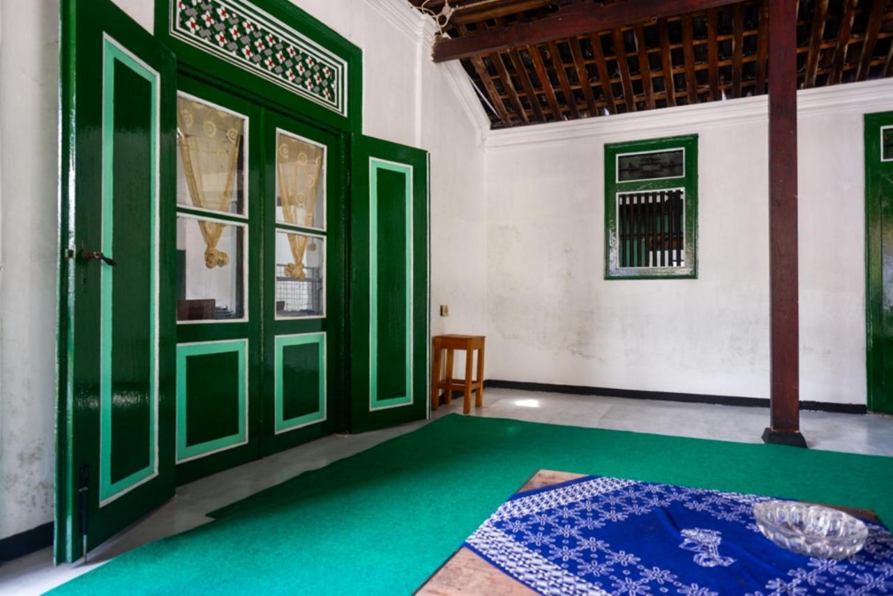 Reddoorz Syariah @ Ndalem Kembang Sore 요그야카르타 외부 사진