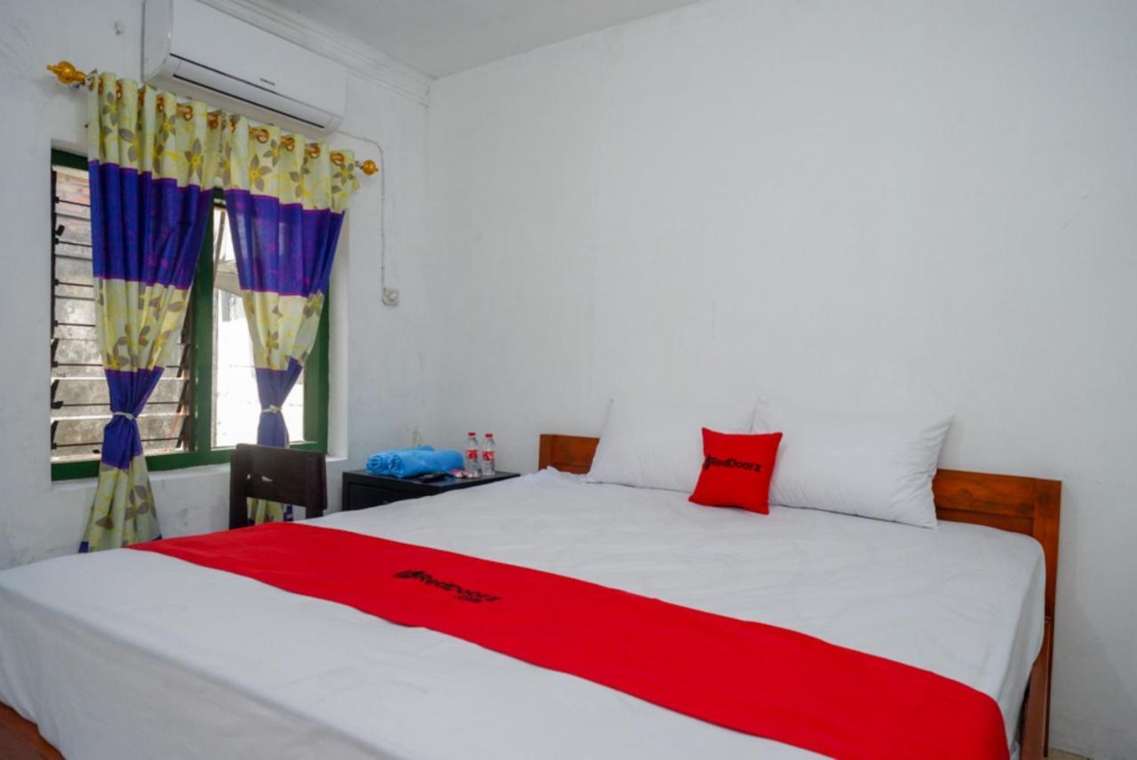 Reddoorz Syariah @ Ndalem Kembang Sore 요그야카르타 외부 사진